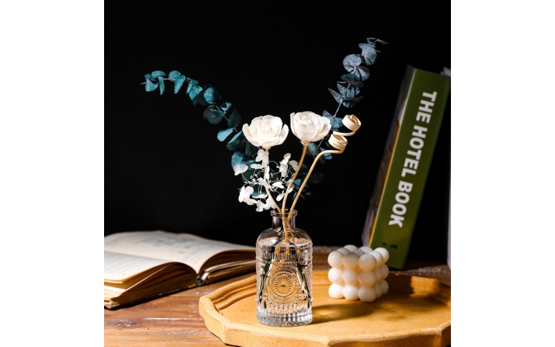 Preserved flower reed diffuser with rattan stick