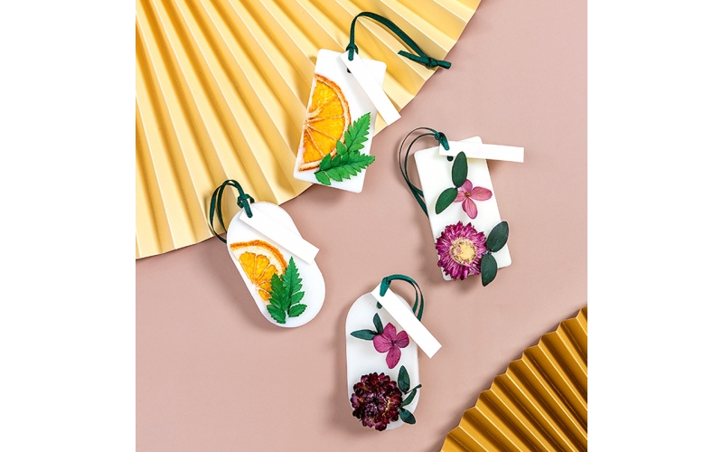 Dried flower aromatherapy wax tablet