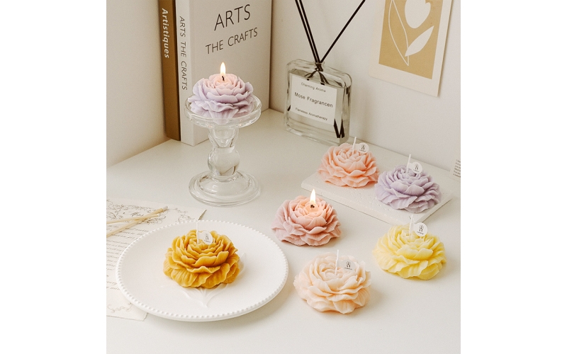Peony shape candle