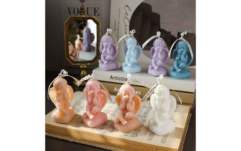 Angel shape candle